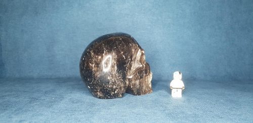 Crâne de cristal de roche fumé 1,95 kg
