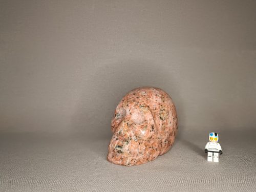 Crâne en calcite orange 2 kg