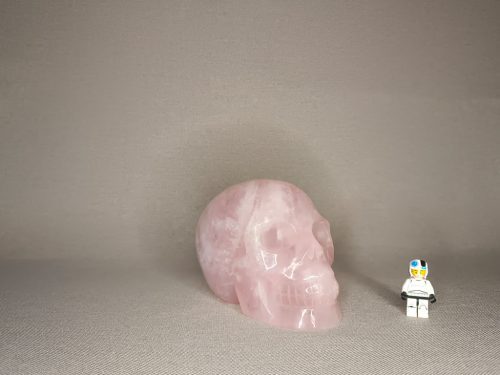 Crâne de cristal en quartz rose 1,93 kg