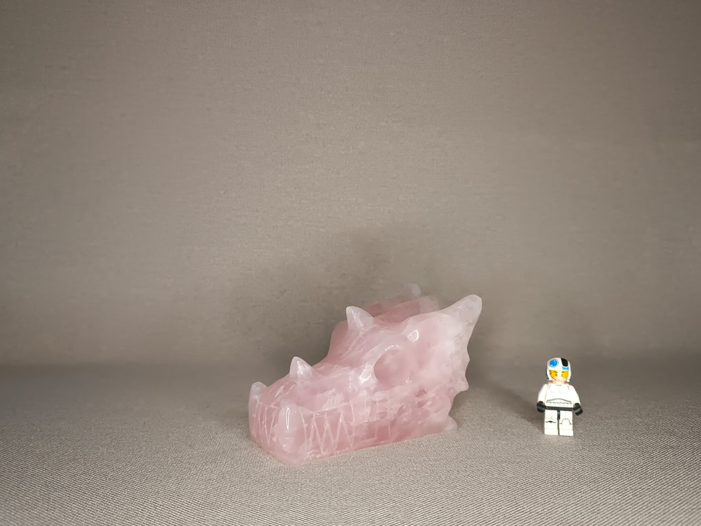 Dragon cristal en Quartz rose 815 grammes