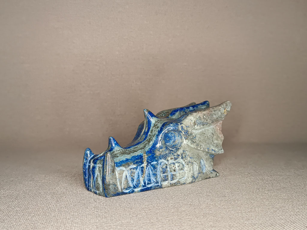 Dragon en Lapis-lazuli 750 grammes