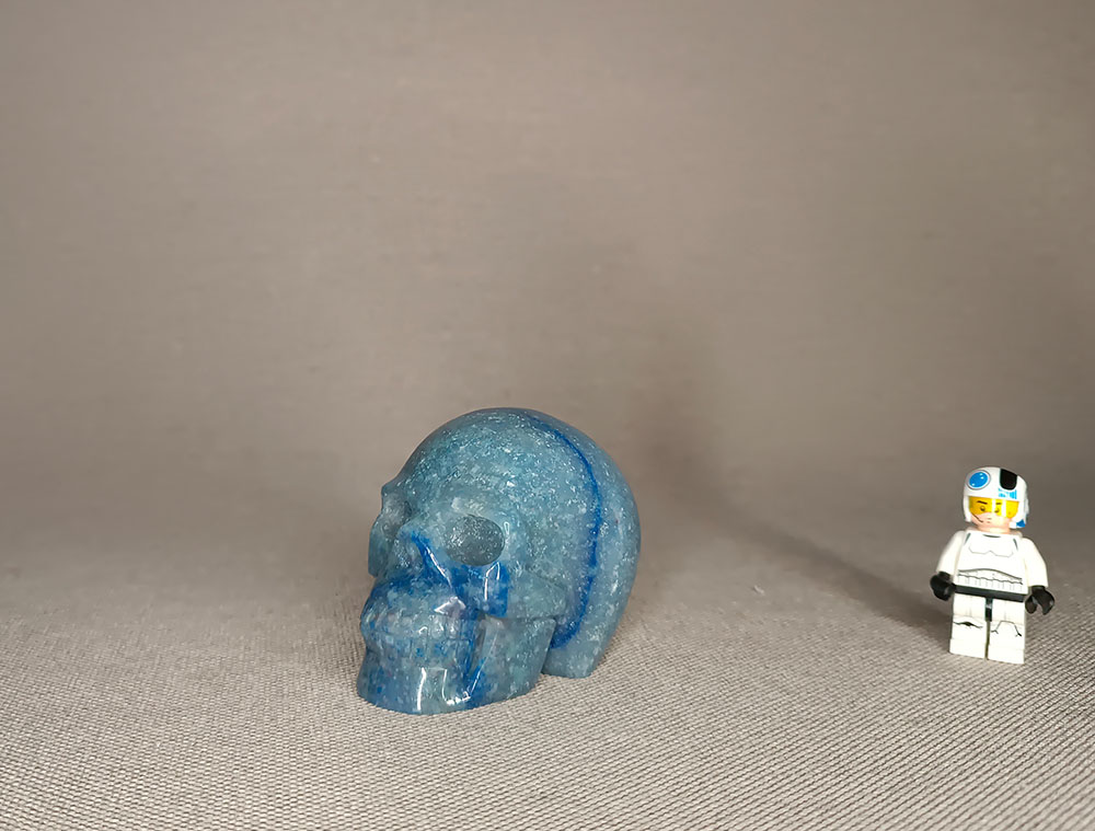 Crâne de cristal en Aventurine bleue 290 grammes