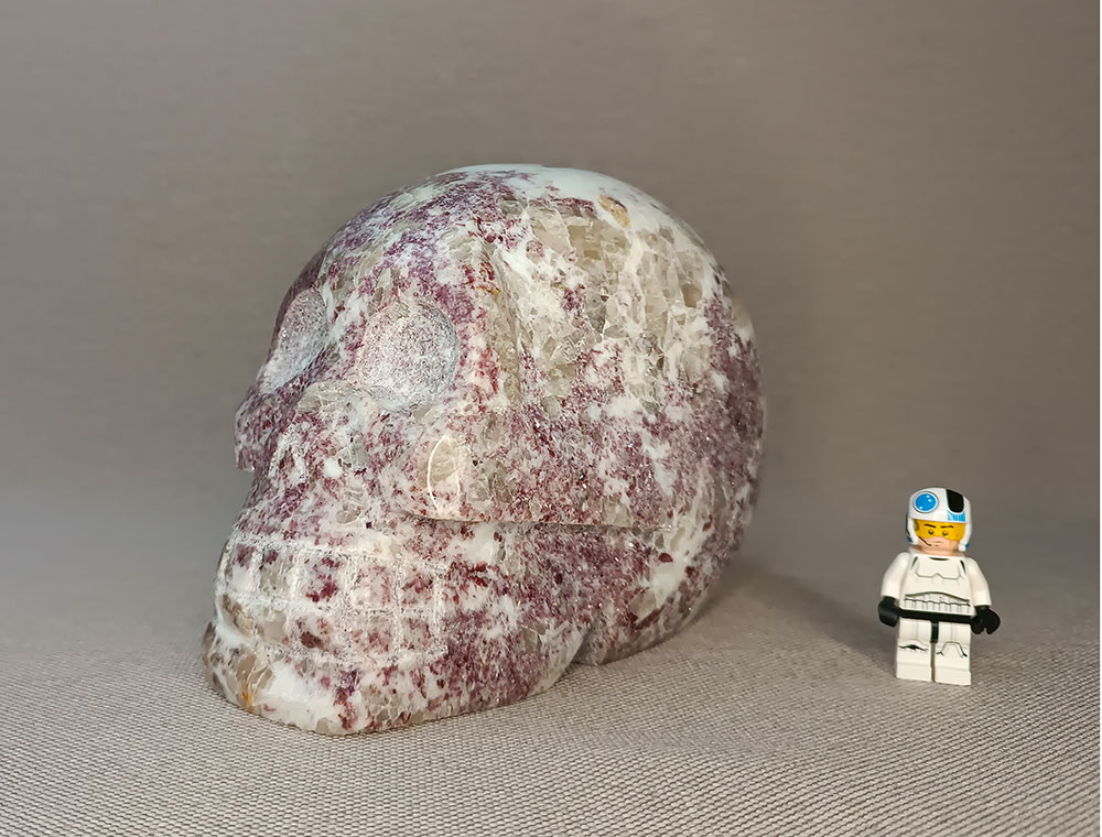 Crâne de cristal en Tourmaline rose 2,88 kg