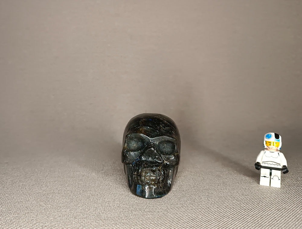 Crâne de cristal en Labradorite 330 grammes