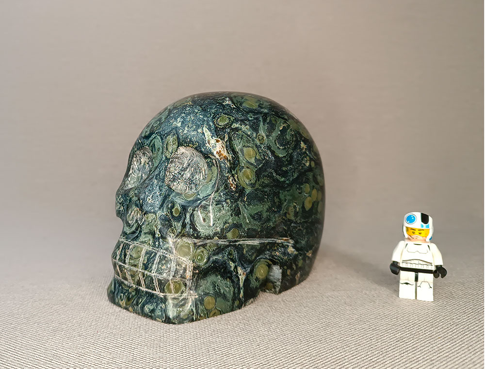 Crâne de cristal en Jaspe kambamba 1,86 kg